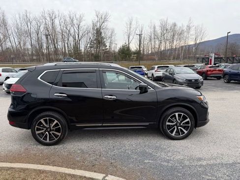 Used 2020 Nissan Rogue SL w/ Premium Package AWD/4WD image 6
