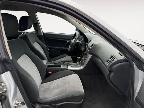 Used 2006 Subaru Outback 2.5i AWD/4WD image 19