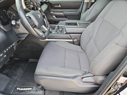 Used 2022 Toyota Tundra SR5 w/ SR5 Convenience Package AWD/4WD image 13
