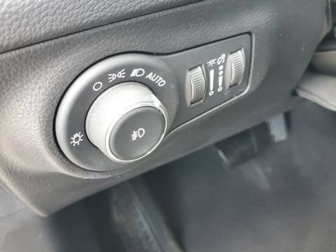 Used 2020 Jeep Compass Limited AWD/4WD image 7