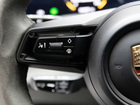 Used 2023 Porsche Taycan GTS image 71