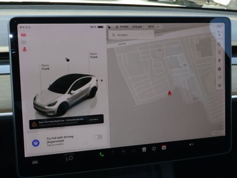 Used 2022 Tesla Model Y Performance AWD/4WD image 22