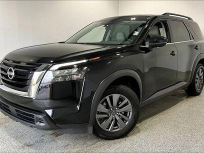 Used 2024 Nissan Pathfinder SV w/ SV Premium Package