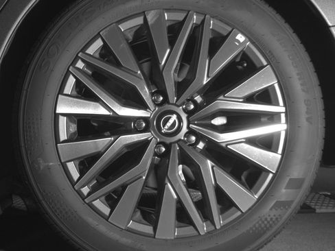 Used 2025 Nissan Altima 2.5 SV image 14