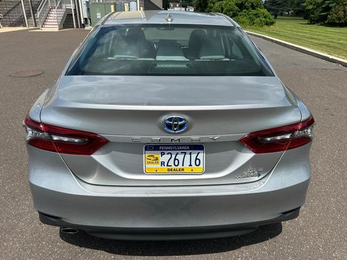 Used 2021 Toyota Camry XLE FWD image 7