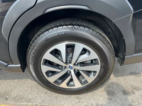Used 2023 Subaru Outback Premium AWD/4WD image 11