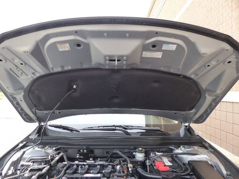 Used 2019 Honda Accord LX image 19