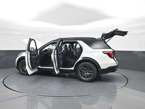 New 2026 Ford Explorer ST AWD/4WD image 74