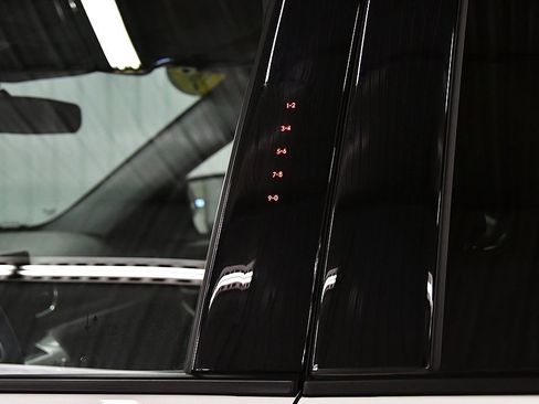 Used 2023 Ford Explorer XLT w/ Equipment Group 202A image 15