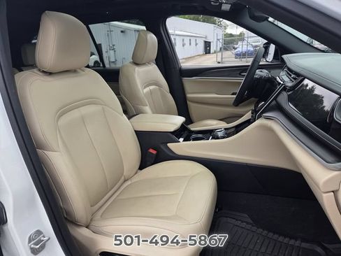 Used 2022 Jeep Grand Cherokee Limited 4xe AWD/4WD image 16