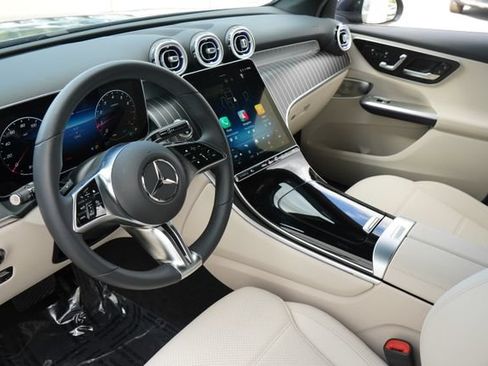 Used 2026 Mercedes-Benz GLC 300 image 25