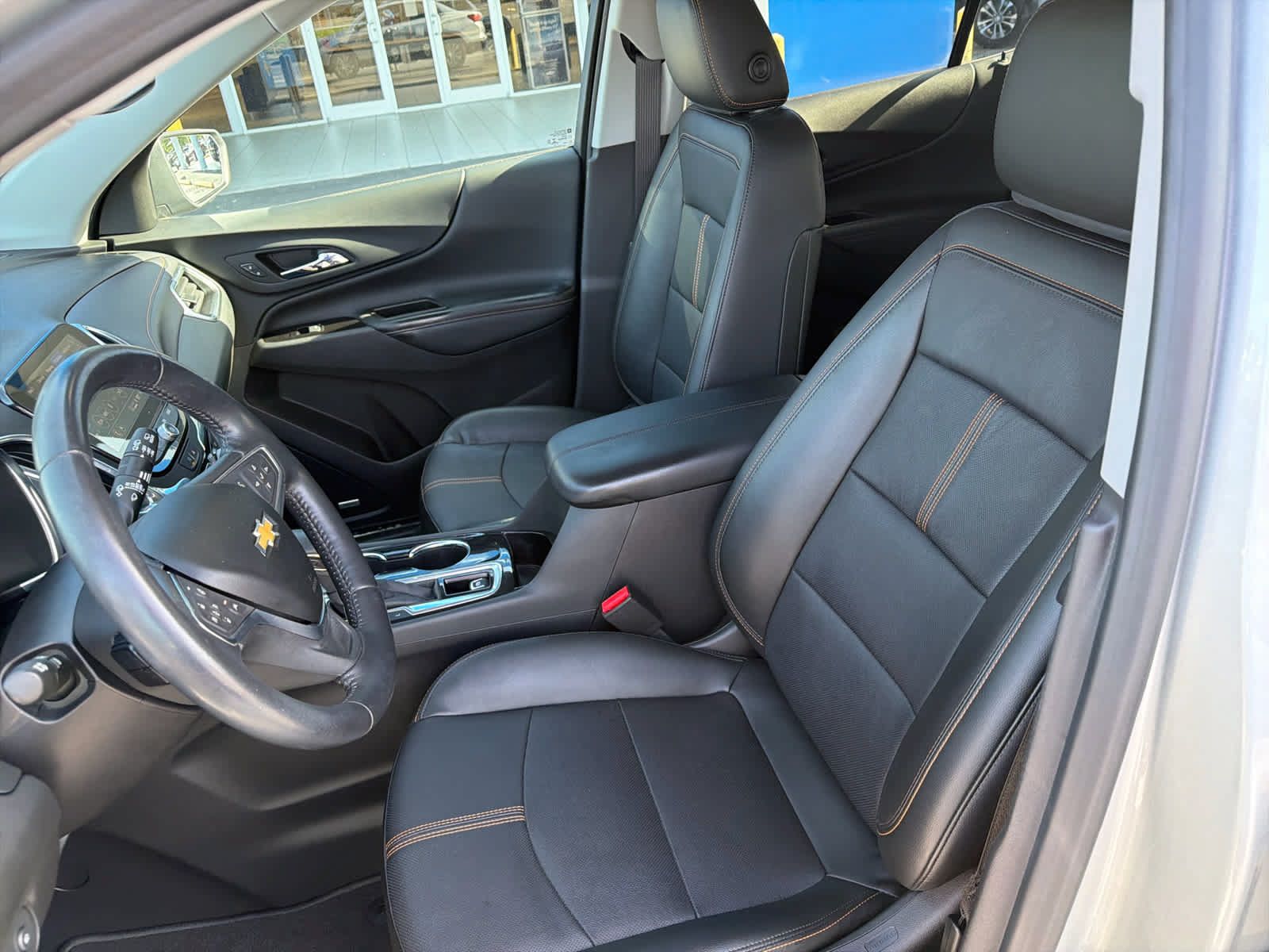 Used 2022 Chevrolet Equinox Premier AWD/4WD image 19