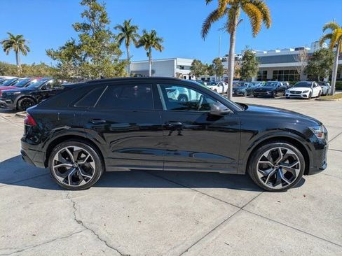 Used 2024 Audi RS Q8 4.0T image 3
