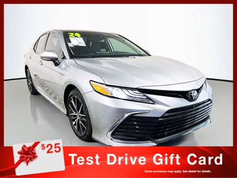 Used 2024 Toyota Camry XLE w/ Navigation Package image 1