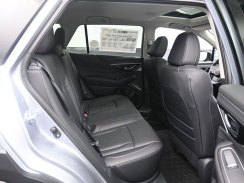 New 2025 Subaru Outback Touring w/ Popular Package #2 image 28