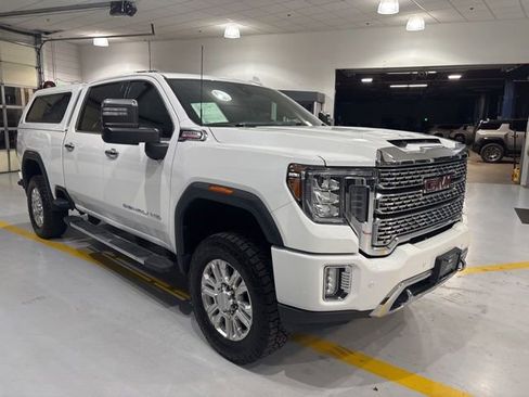 Used 2020 GMC Sierra 2500 Denali AWD/4WD image 3