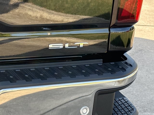 New 2026 GMC Sierra 2500 SLT w/ SLT Premium Package AWD/4WD image 8