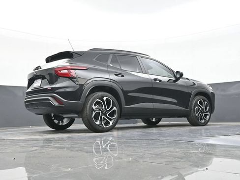 New 2026 Chevrolet Trax RS w/ Sunroof Package FWD image 45
