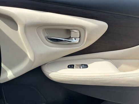 Used 2021 Nissan Murano Platinum w/ Cargo Package FWD image 14