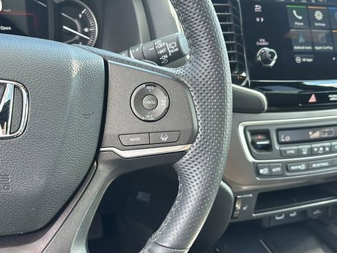 Used 2025 Honda Passport EX-L image 18