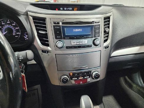 Used 2012 Subaru Outback 2.5i Premium AWD/4WD image 14