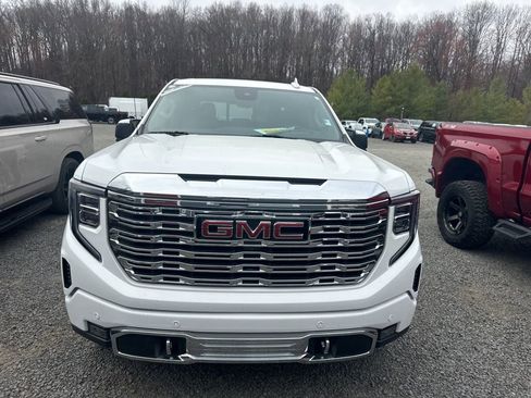 Used 2023 GMC Sierra 1500 Denali w/ Technology Package image 2