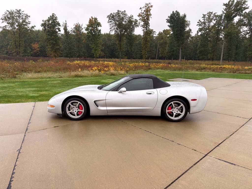Used 2003 Chevrolet Corvette Convertible w/ Preferred Equipment Group1 RWD image 3