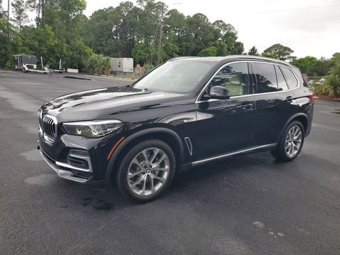 Used 2022 BMW X5 sDrive40i w/ Premium Package RWD image 3