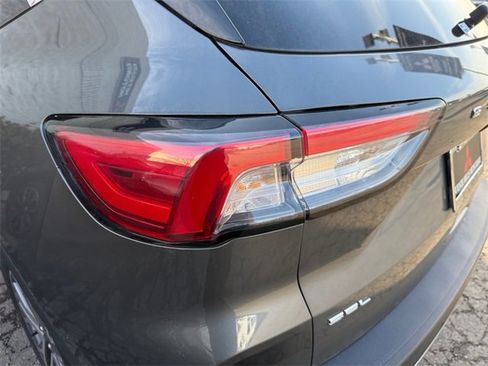 Used 2022 Ford Escape SEL image 32