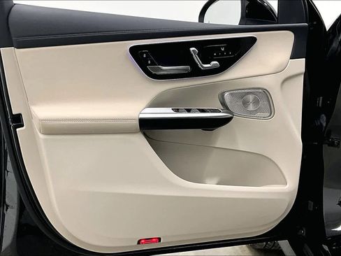 Certified 2024 Mercedes-Benz GLC 300 4MATIC image 23