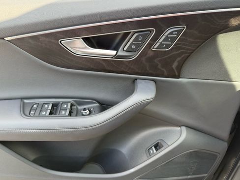 Used 2024 Audi Q7 2.0T Premium Plus w/ Premium Plus Package image 43