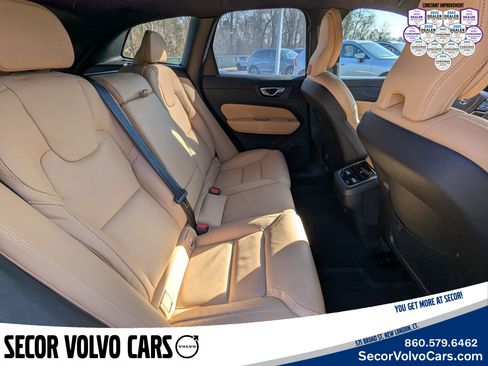 Certified 2023 Volvo XC60 B6 Ultimate w/ Protection Package Premier image 23
