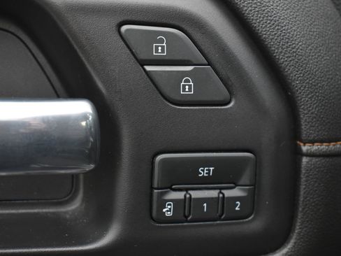 Used 2021 GMC Sierra 2500 AT4 w/ AT4 Premium Plus Package image 13