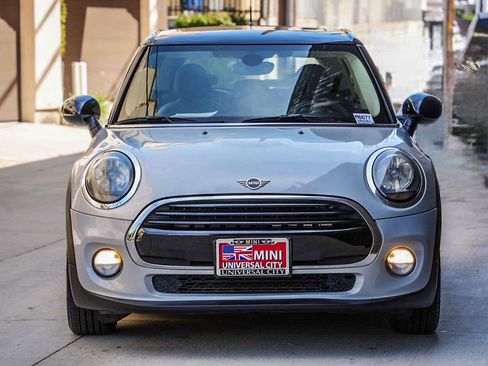 Used 2019 MINI Cooper 4-Door Hardtop FWD image 2
