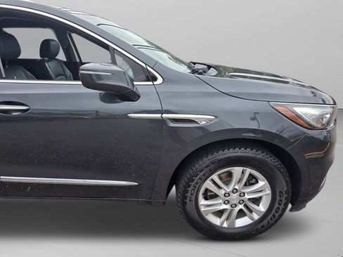 Used 2019 Buick Enclave Essence image 9