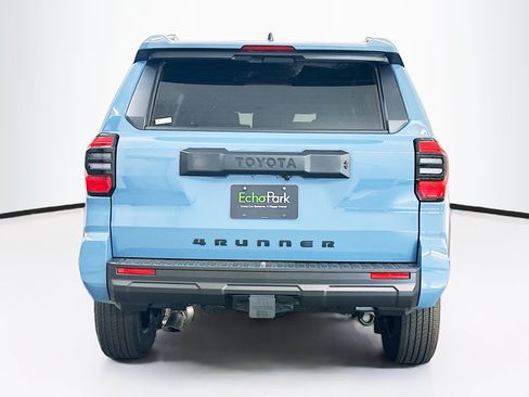 Used 2026 Toyota 4Runner SR5 AWD/4WD image 7