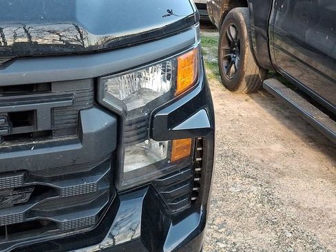 Used 2024 Chevrolet Silverado 1500 Custom Trail Boss w/ LPO, Dark Essentials Package AWD/4WD image 7