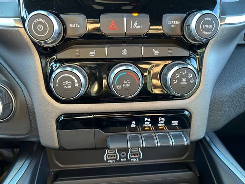 New 2026 RAM 1500 Big Horn AWD/4WD image 15