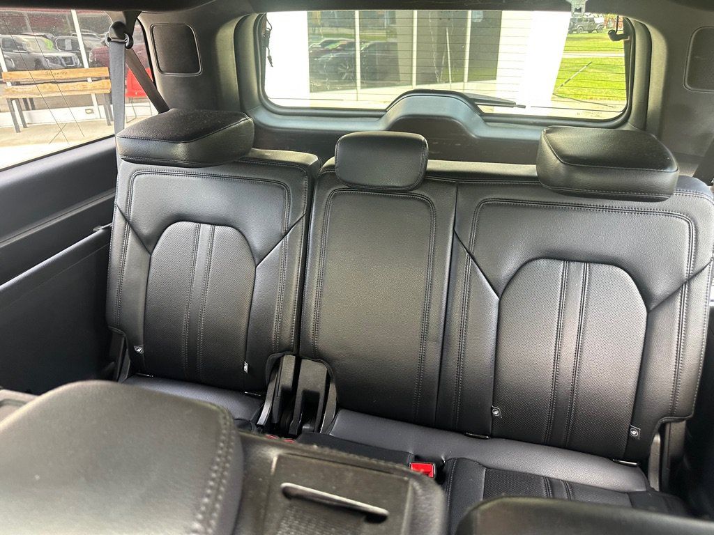 Used 2021 Ford Expedition Max Limited AWD/4WD image 20