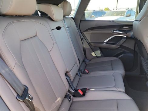 New 2025 Audi Q5 Premium Plus image 27