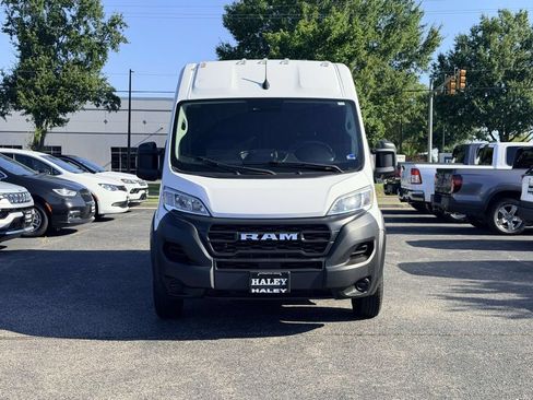 Used 2023 RAM ProMaster 2500 FWD image 6