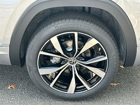 New 2026 Volkswagen Atlas Cross Sport SEL Premium R-Line image 20