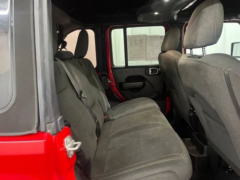 Used 2024 Jeep Wrangler Unlimited AWD/4WD image 14