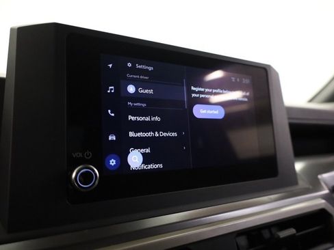 Certified 2025 Toyota Tacoma SR5 image 18