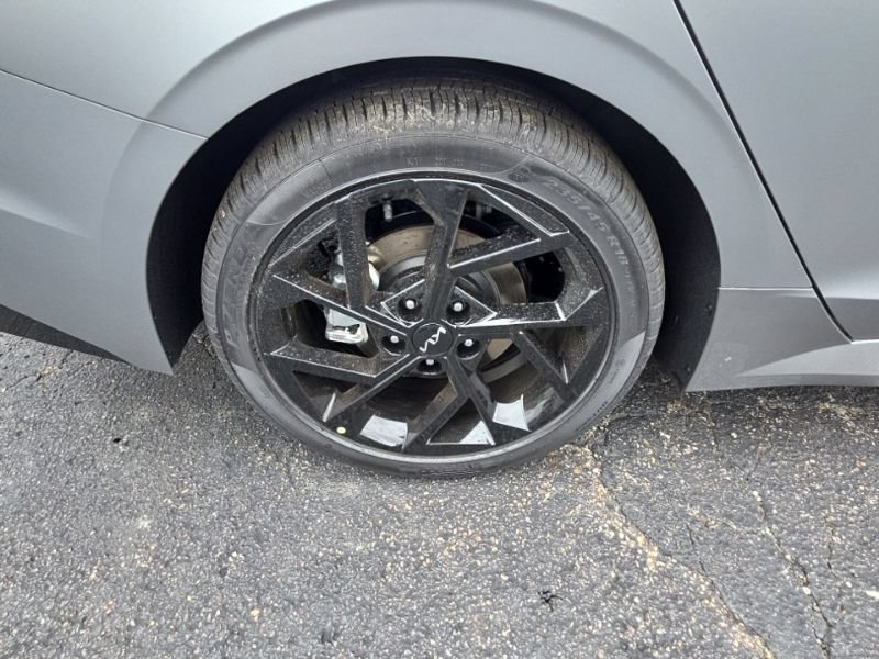New 2026 Kia K5 GT-Line w/ GT-Line Premium Package AWD/4WD image 8