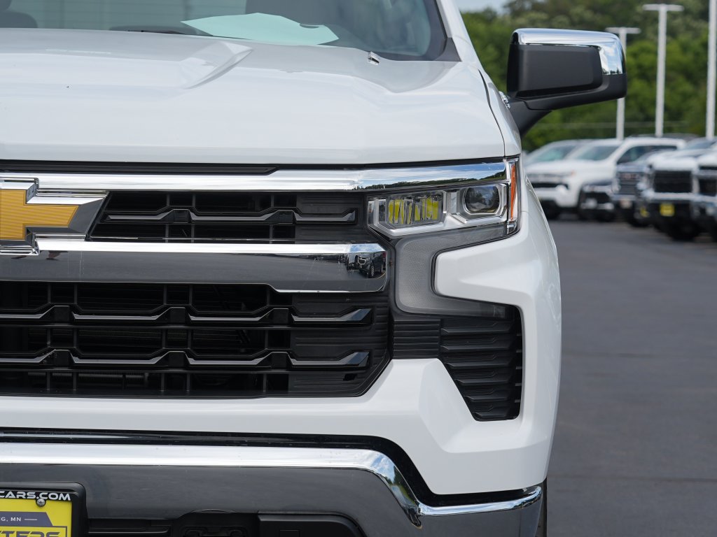 Certified 2025 Chevrolet Silverado 1500 LT AWD/4WD image 10