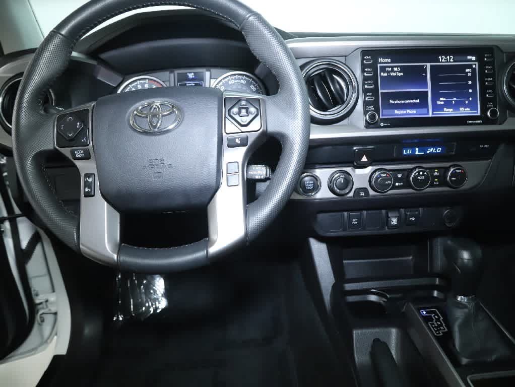 Certified 2023 Toyota Tacoma SR5 AWD/4WD image 27