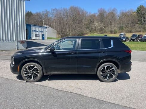 Used 2022 Mitsubishi Outlander ES image 9