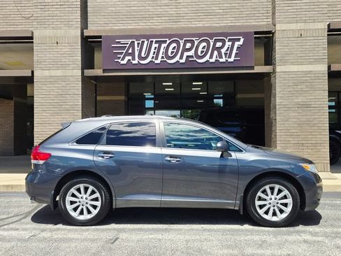 Used 2011 Toyota Venza AWD w/ Convenience Pkg image 4