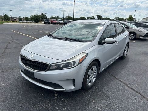 Used 2017 Kia Forte LX w/ LX Popular Package FWD image 7